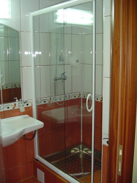 Hotel Europa Ploiesti Ruang foto