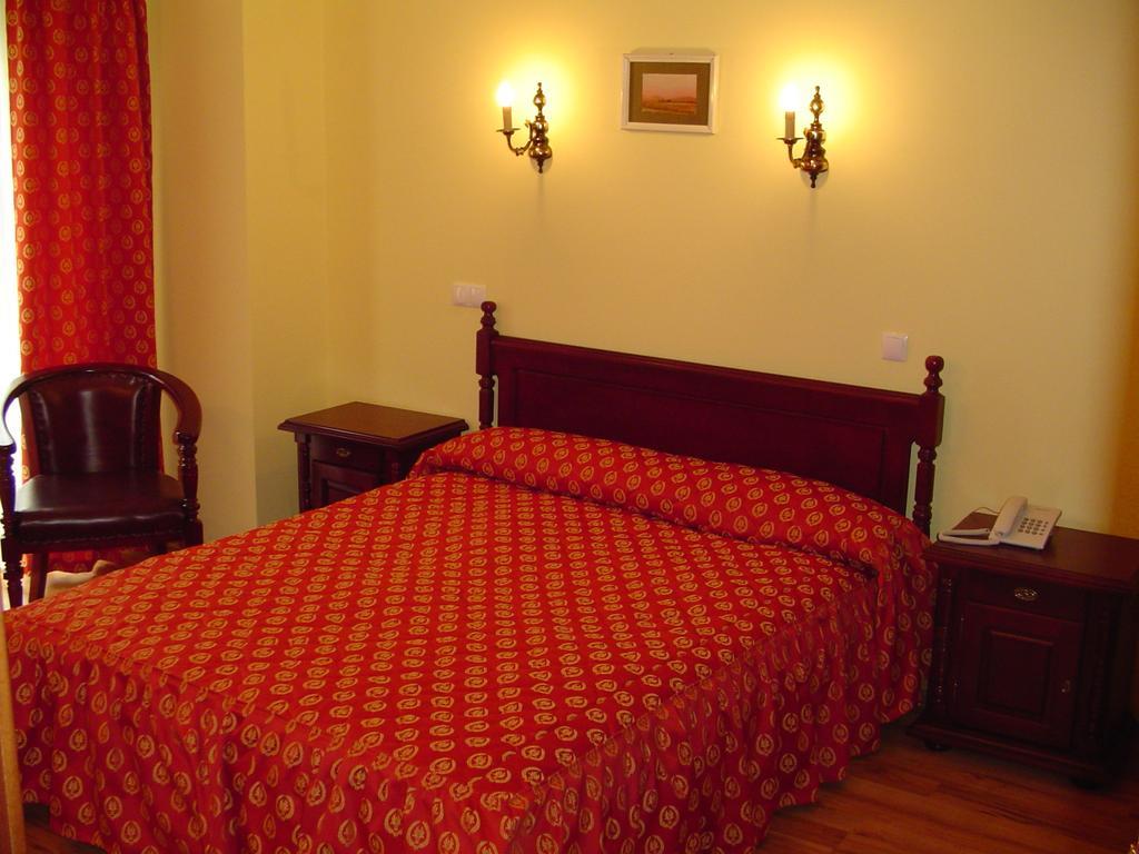 Hotel Europa Ploiesti Ruang foto